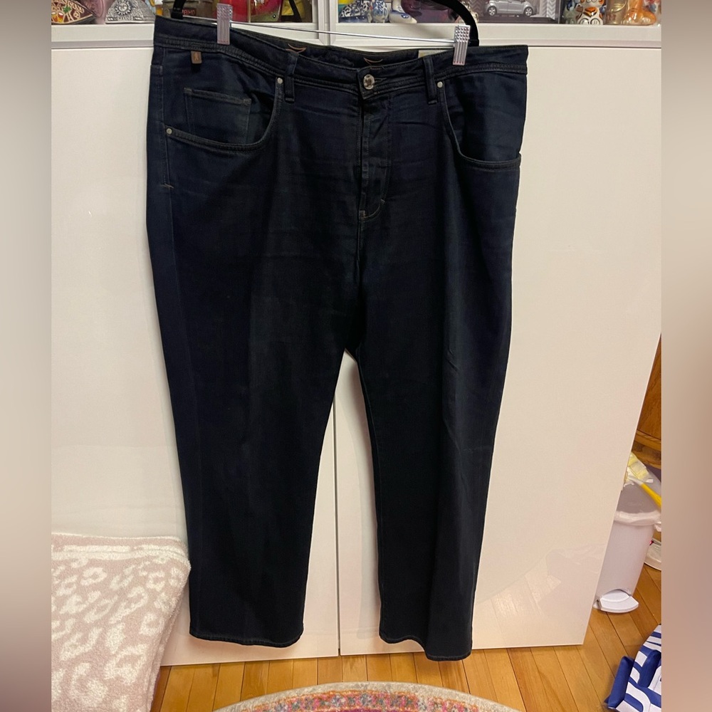 Men’s jeans size 42